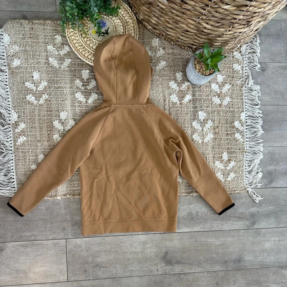 Old Navy Boy’s Active Dynamic Fleece Tan Hoodie Sweatshirt with Black Trim